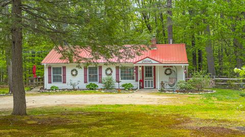 Photo of 32 Middle Ridge Road, Bridgton, ME 04009 (MLS # 1663471)
