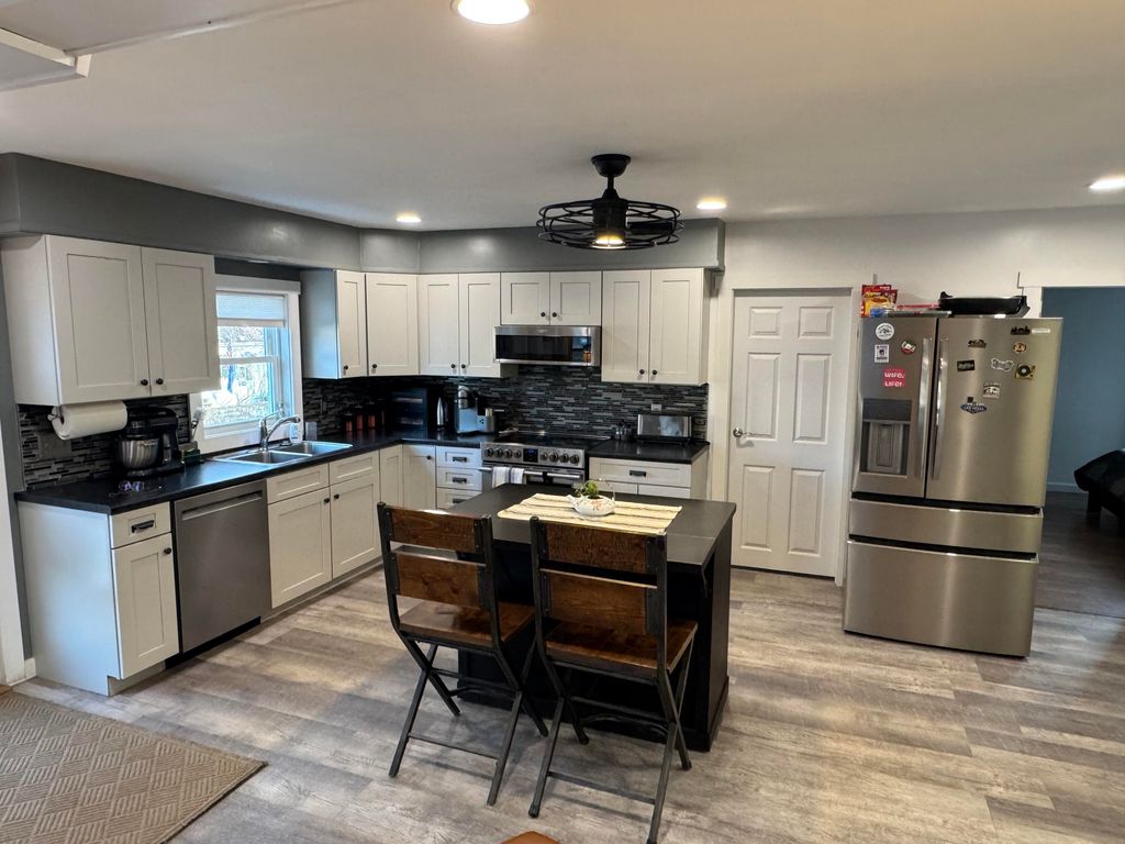 Photo of 11 Lucille Avenue, Lewiston, ME 04240 (MLS # 1655549)