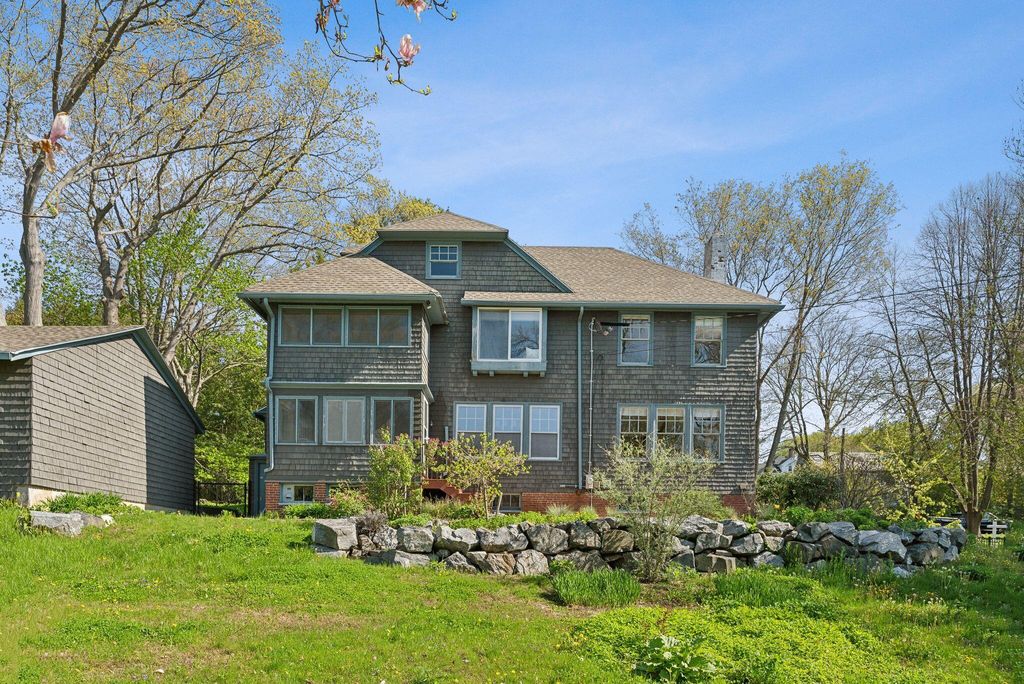 Photo of 160 Craigie Street, Portland, ME 04102 (MLS # 1649096)