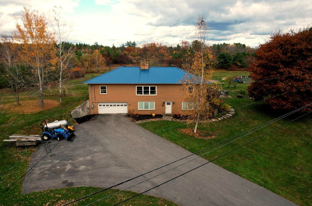 Photo of 448 Hunnewell Avenue, Pittsfield, ME 04967 (MLS # 1661238)