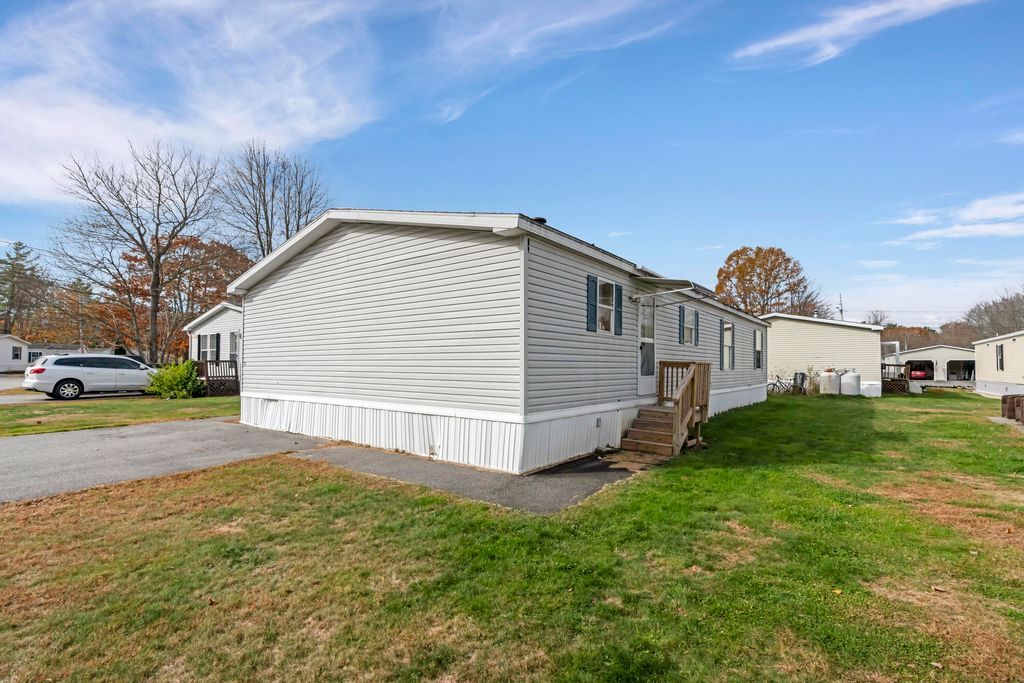 Photo of 13 Young Avenue, Brunswick, ME 04011 (MLS # 1642423)