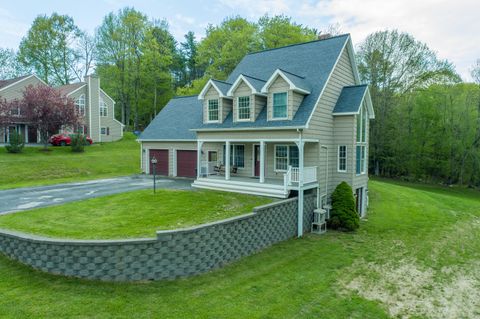 Photo of 17 Waters Edge Drive, Lewiston, ME 04240 (MLS # 1663882)