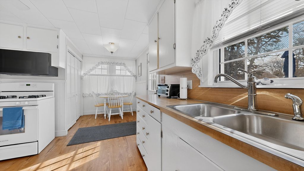 Photo of 6-8 Avenue Three Ave #6-8, Scarborough, ME 04074 (MLS # 1655356)