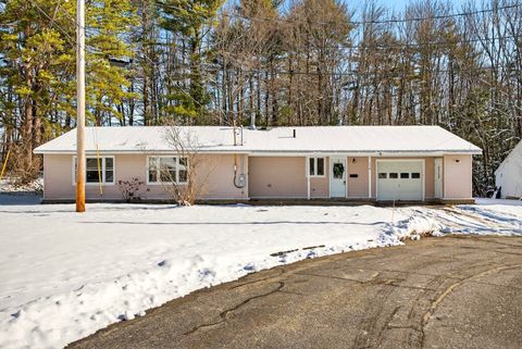 Photo of 224 Congress Circle, Topsham, ME 04086 (MLS # 1655192)