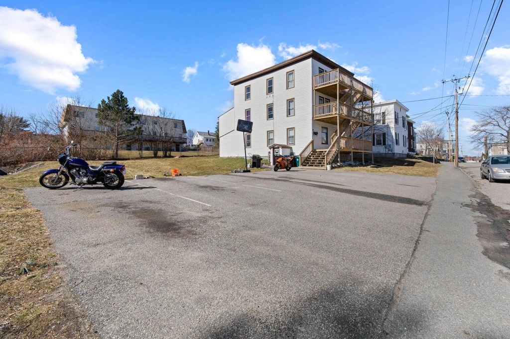 Photo of 170 Cleaves Street, Biddeford, ME 04005 (MLS # 1652430)
