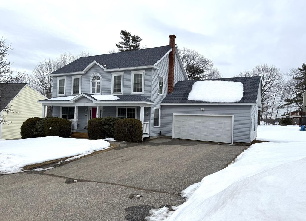 Photo of 13 Oakwood Drive, South Portland, ME 04106 (MLS # 1652575)