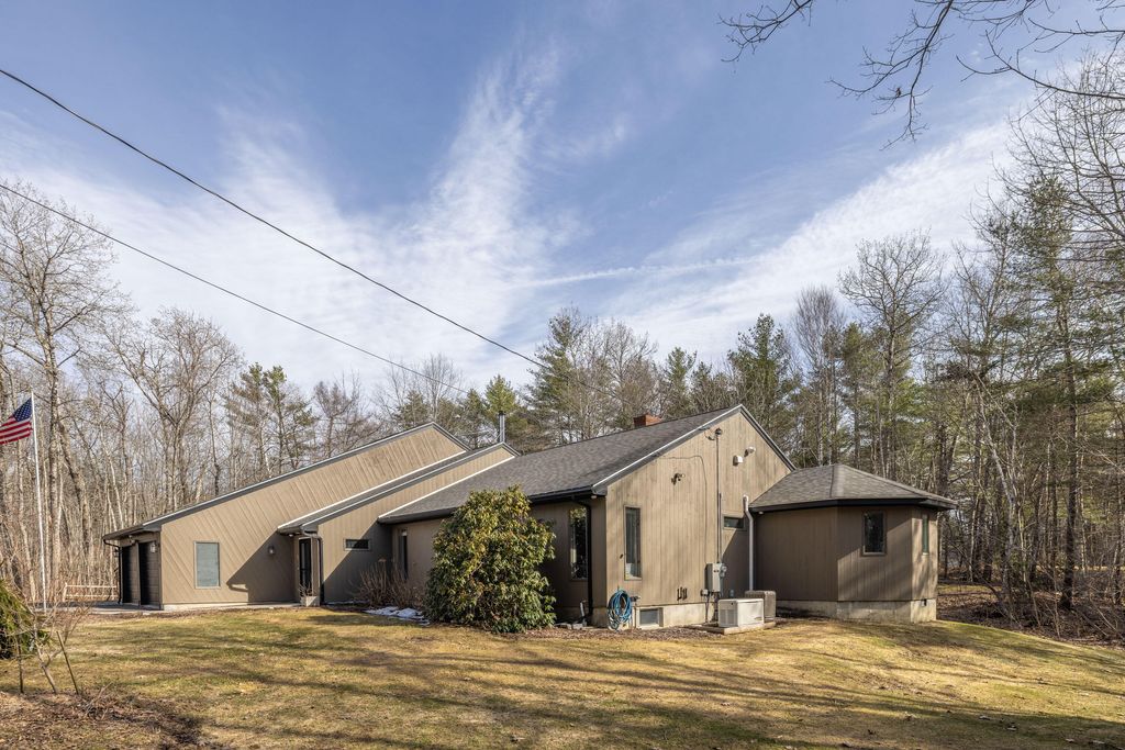 Photo of 17 William Glen Drive, Camden, ME 04843 (MLS # 1655931)