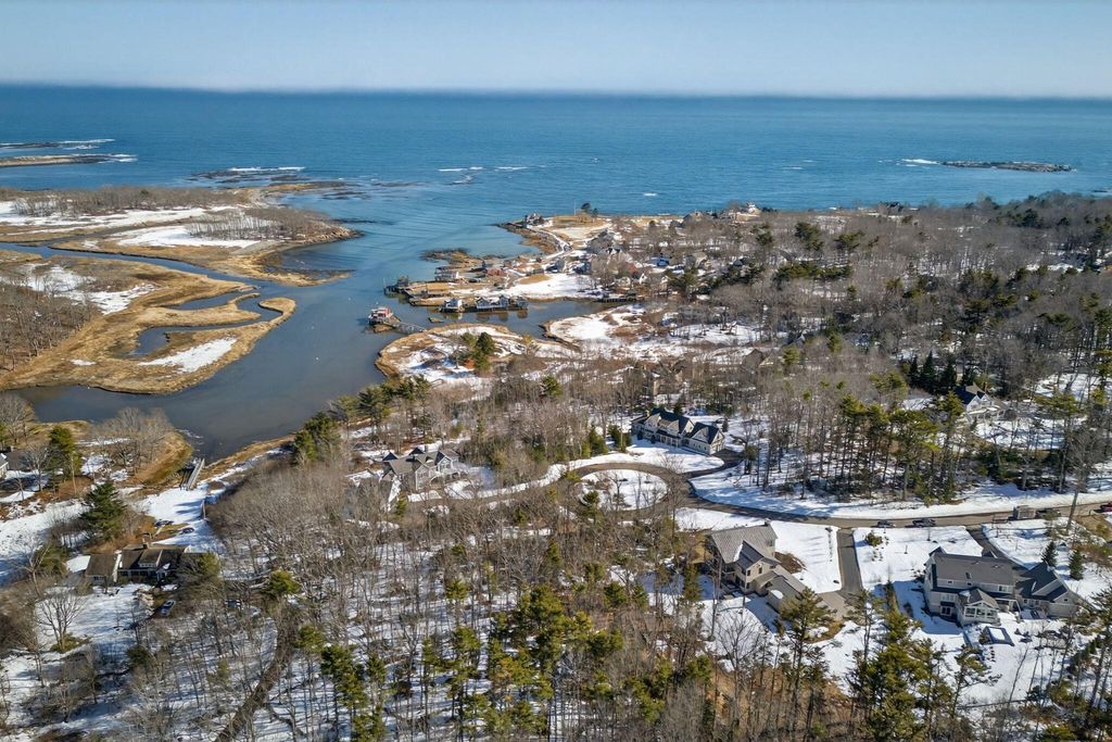 Photo of 18 Ebs Cove Lane, Kennebunkport, ME 04046 (MLS # 1654166)