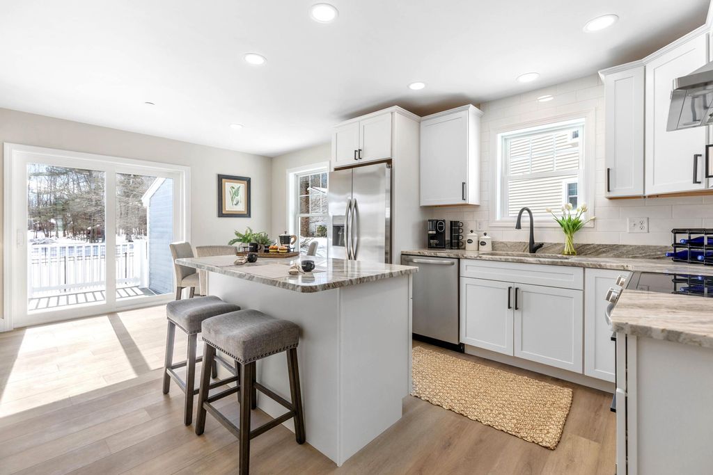 Photo of 33 Baxter Lane #9, Gorham, ME 04038 (MLS # 1649617)