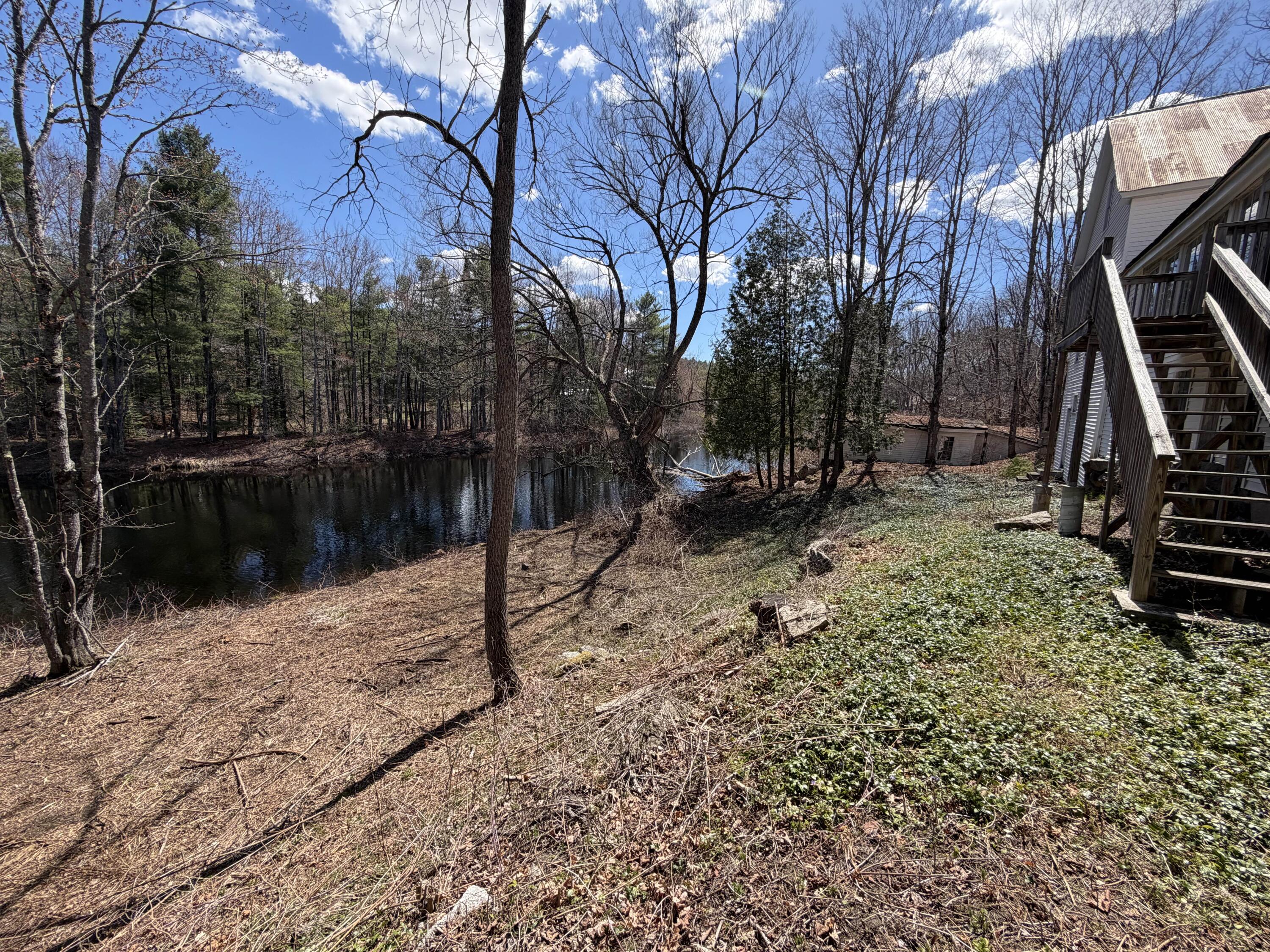 586 Plains Road