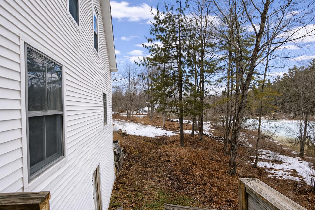 586 Plains Road