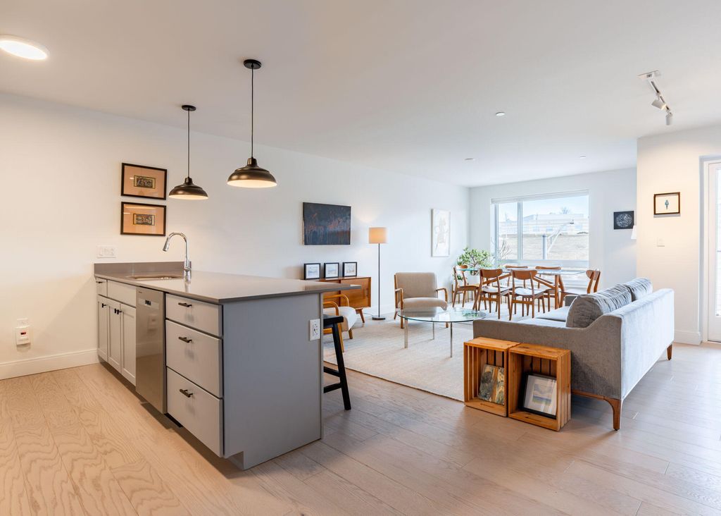 Photo of 218 Washington Avenue #308, Portland, ME 04101 (MLS # 1649709)