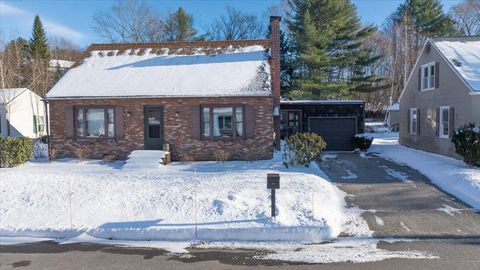 Photo of 25 Shank Street, Lewiston, ME 04240 (MLS # 1646127)