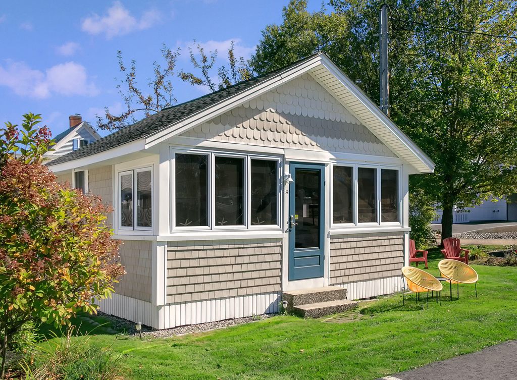 Photo of 3 Breakwater Court #1, Kennebunk, ME 04043 (MLS # 1657267)