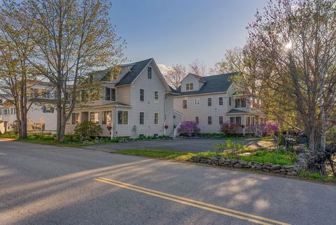 Photo of 170 W Grand Avenue, Old Orchard Beach, ME 04064 (MLS # 1662500)