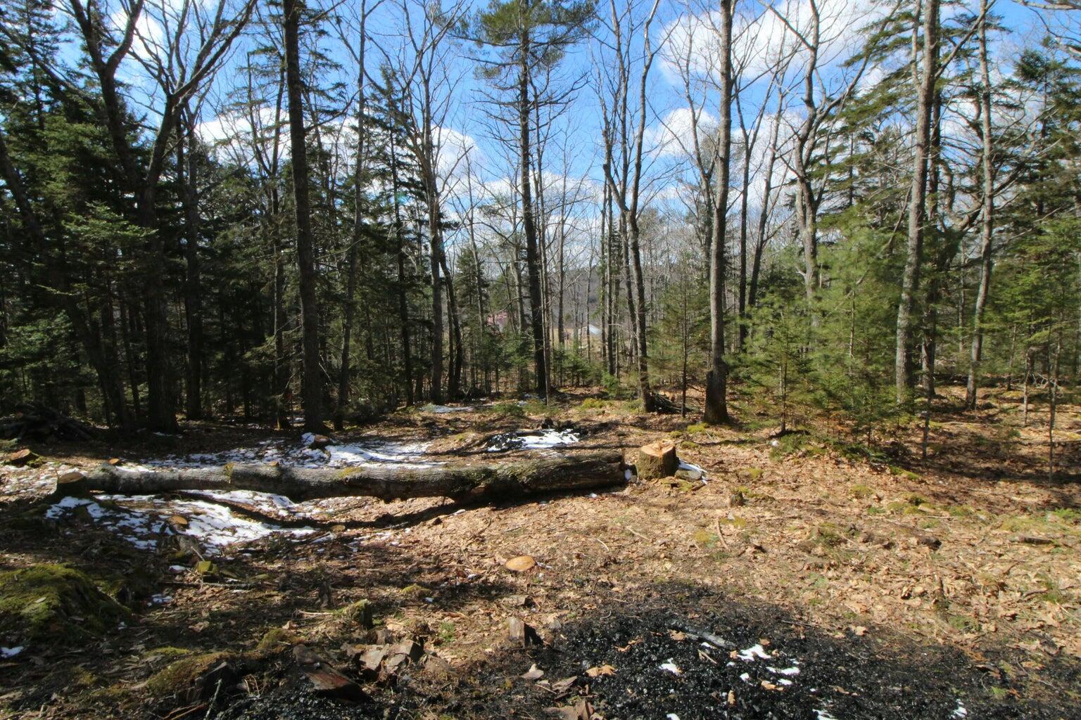 127 W West Side Drive