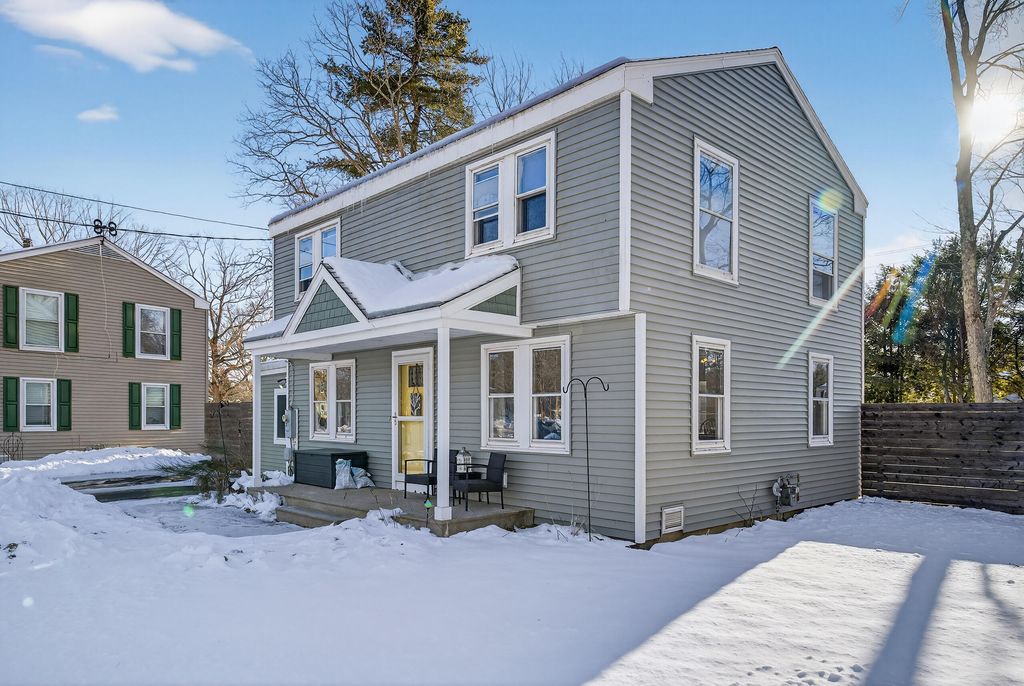 Photo of 20 Shobe Avenue, Brunswick, ME 04011 (MLS # 1647636)