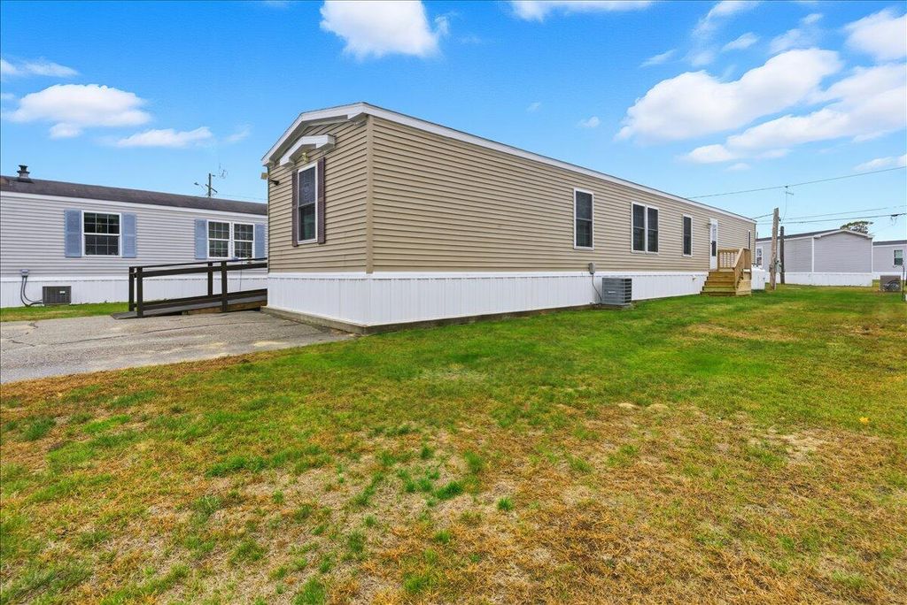 Photo of 29 Elwell Lane, Brunswick, ME 04011 (MLS # 1641291)