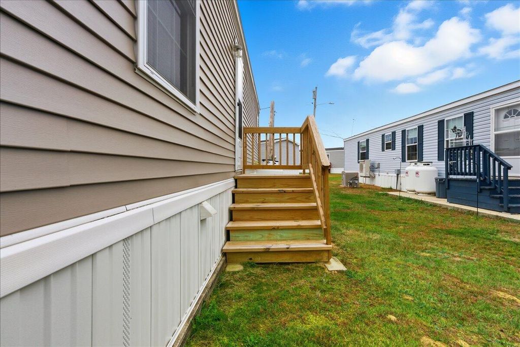 Photo of 29 Elwell Lane, Brunswick, ME 04011 (MLS # 1641291)