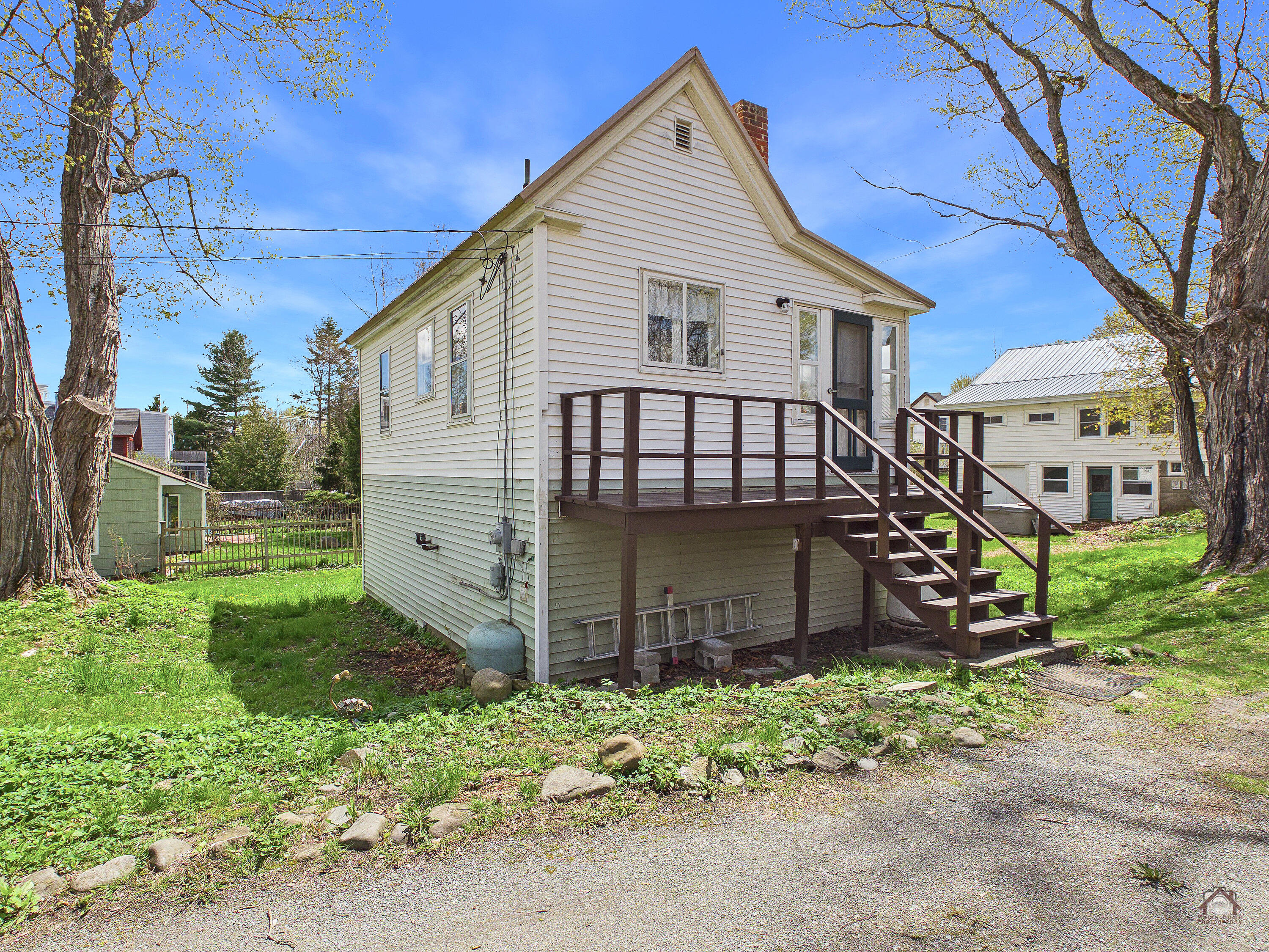 27 Water Street