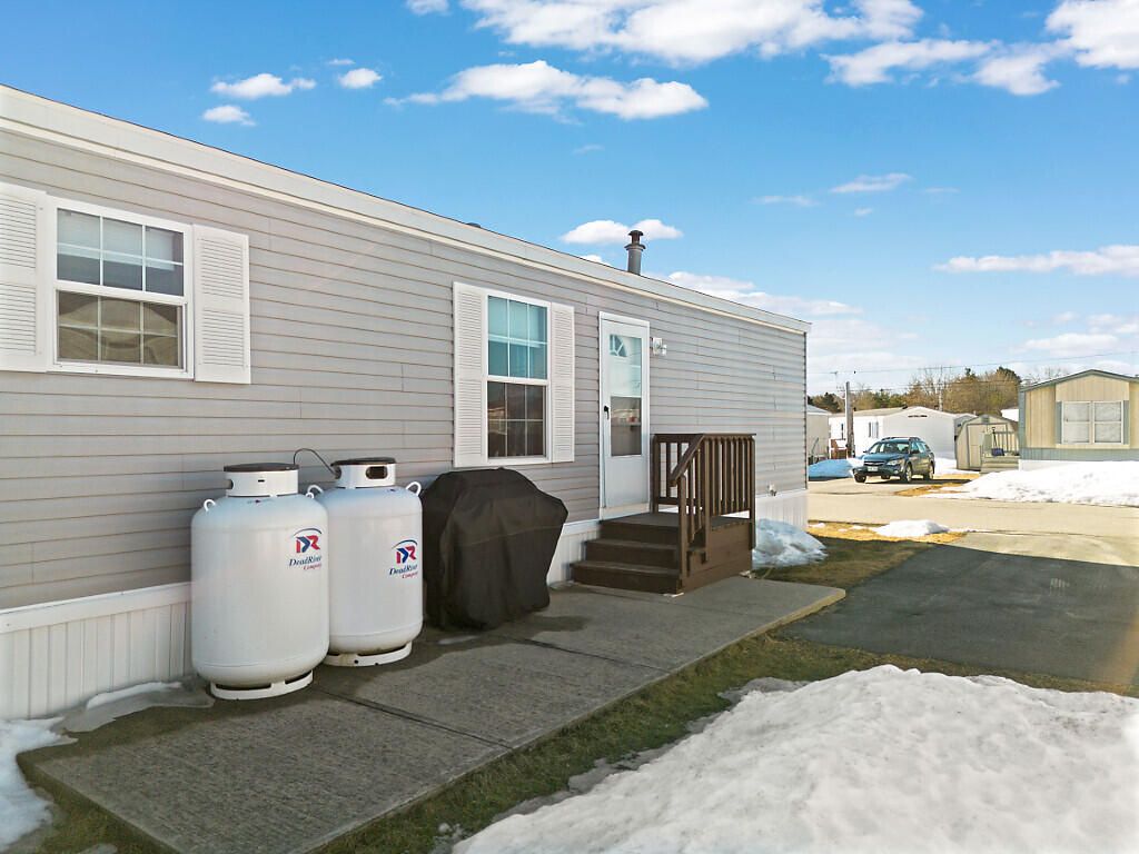 Photo of 28 Lynch Street, Brunswick, ME 04011 (MLS # 1654100)