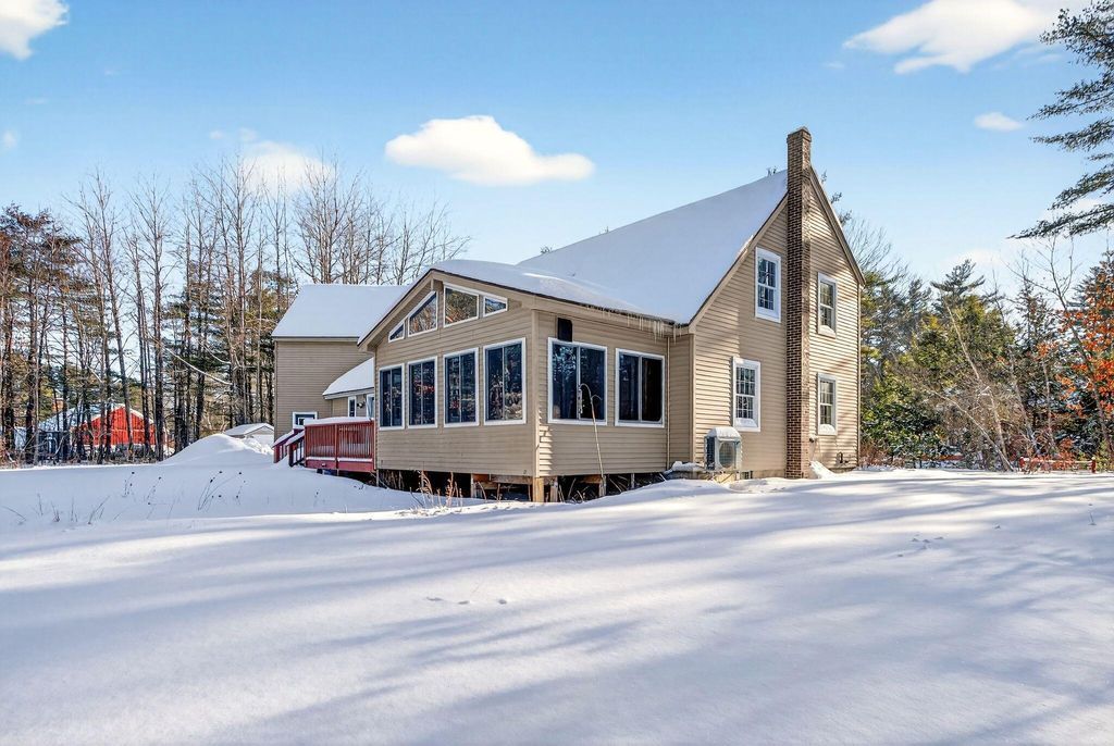 Photo of 9 Hammond Road, Kennebunk, ME 04043 (MLS # 1650833)