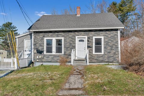 Photo of 44 Towle Street, Auburn, ME 04210 (MLS # 1657076)
