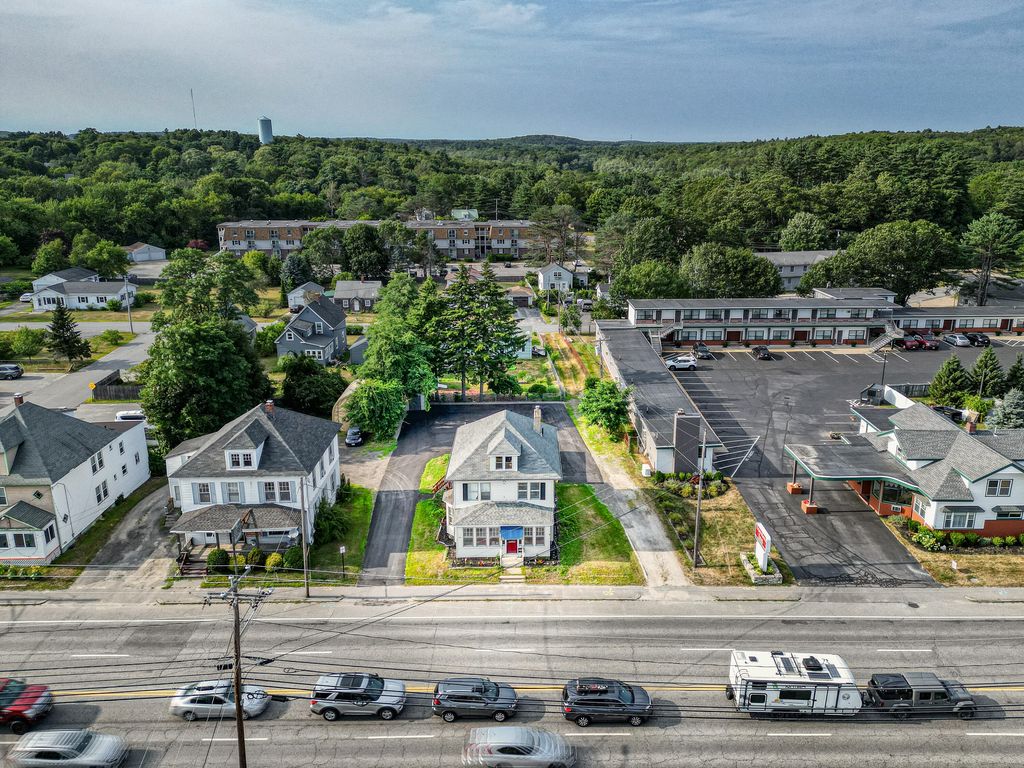 Photo of 132 Pleasant Street, Brunswick, ME 04011 (MLS # 1634164)