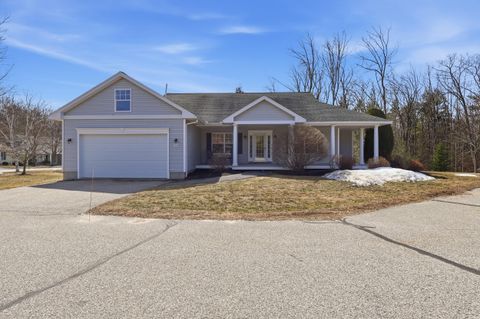 Photo of 52 Macintosh Lane #52, Old Orchard Beach, ME 04064 (MLS # 1655717)
