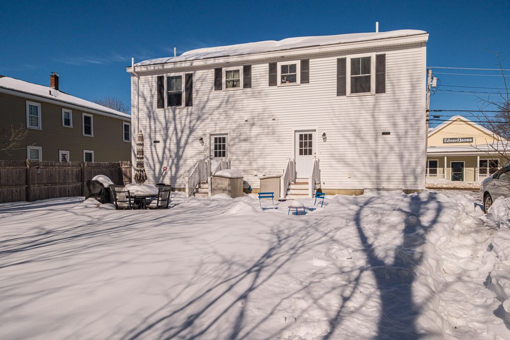 Photo of 16 Jordan Avenue, Brunswick, ME 04011 (MLS # 1652688)