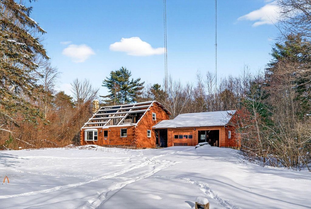 Photo of 61 Woodside Road, Brunswick, ME 04011 (MLS # 1650381)