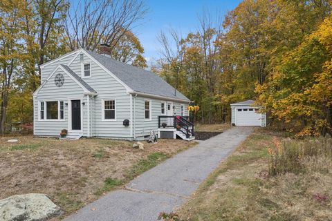 Photo of 204 Preble Street, South Portland, ME 04106 (MLS # 1642379) Photo of 204 Preble Street, South Portland, ME 04106 (MLS # 1642379)