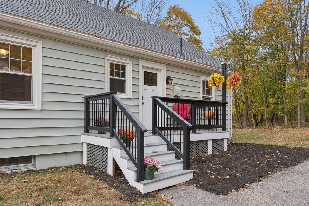 Photo of 204 Preble Street, South Portland, ME 04106 (MLS # 1642379)