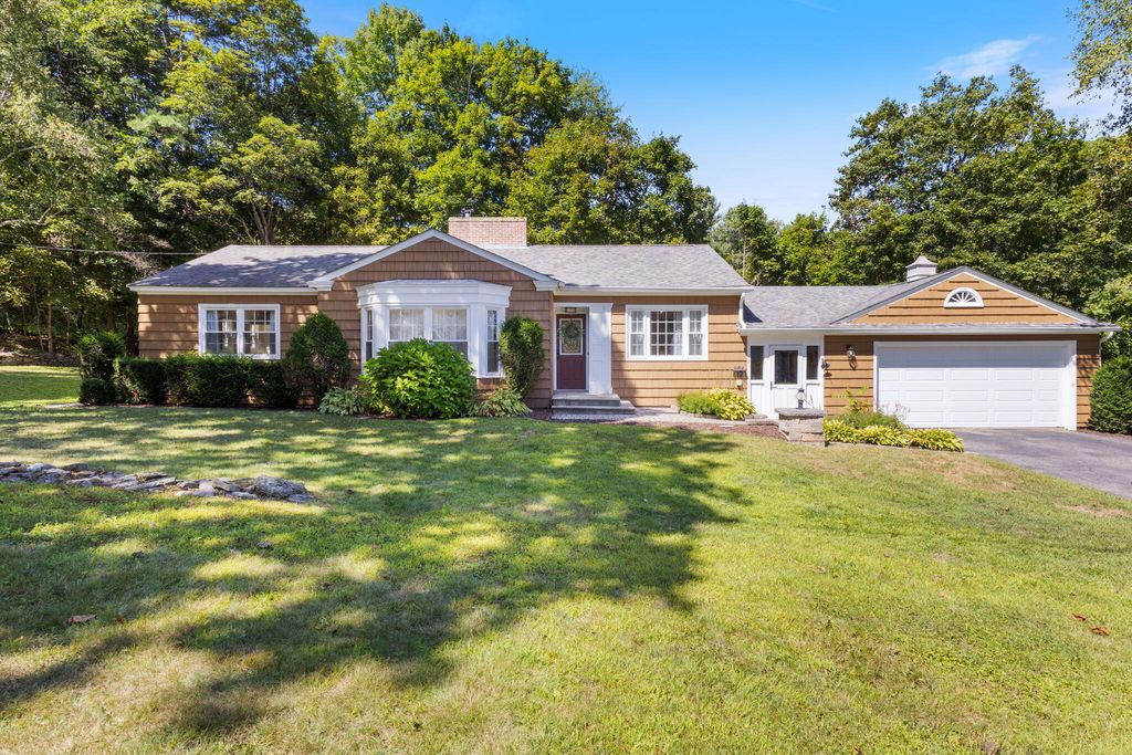 Photo of 121 Conant Avenue, Auburn, ME 04210 (MLS # 1636361)