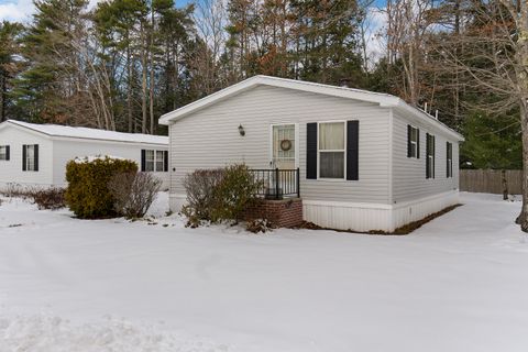 Photo of 17 James Street, Brunswick, ME 04011 (MLS # 1646009)