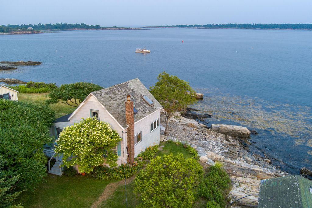 Photo of 10 Griffin Lane, Portland, ME 04019 (MLS # 1660531)