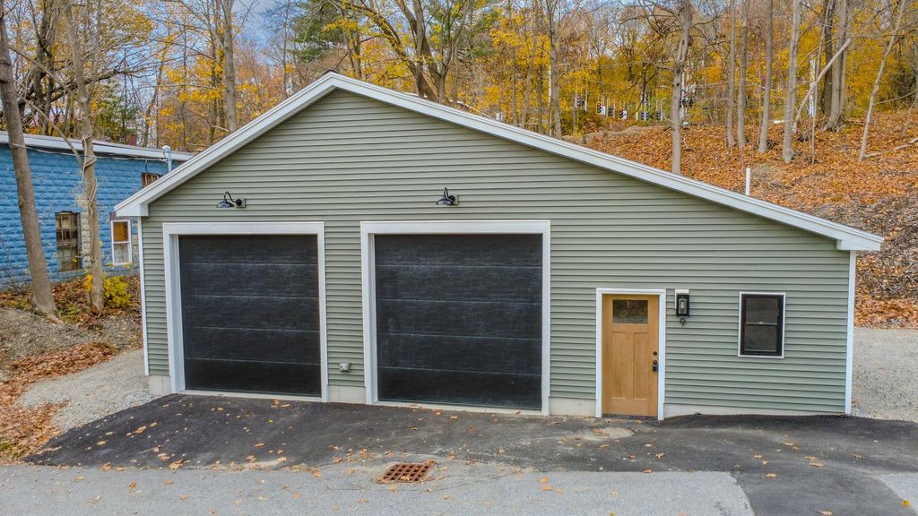 Photo of 9 Hutchins Street, Auburn, ME 04210 (MLS # 1643486)