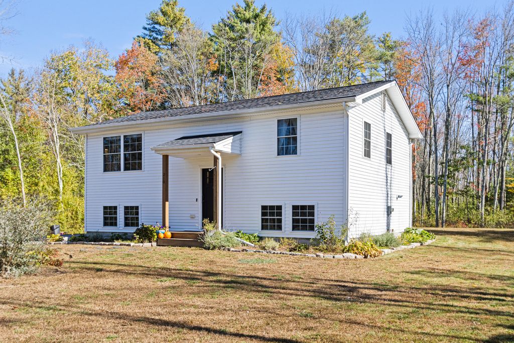 Photo of 210 Brackett Road, Gorham, ME 04038 (MLS # 1640606)