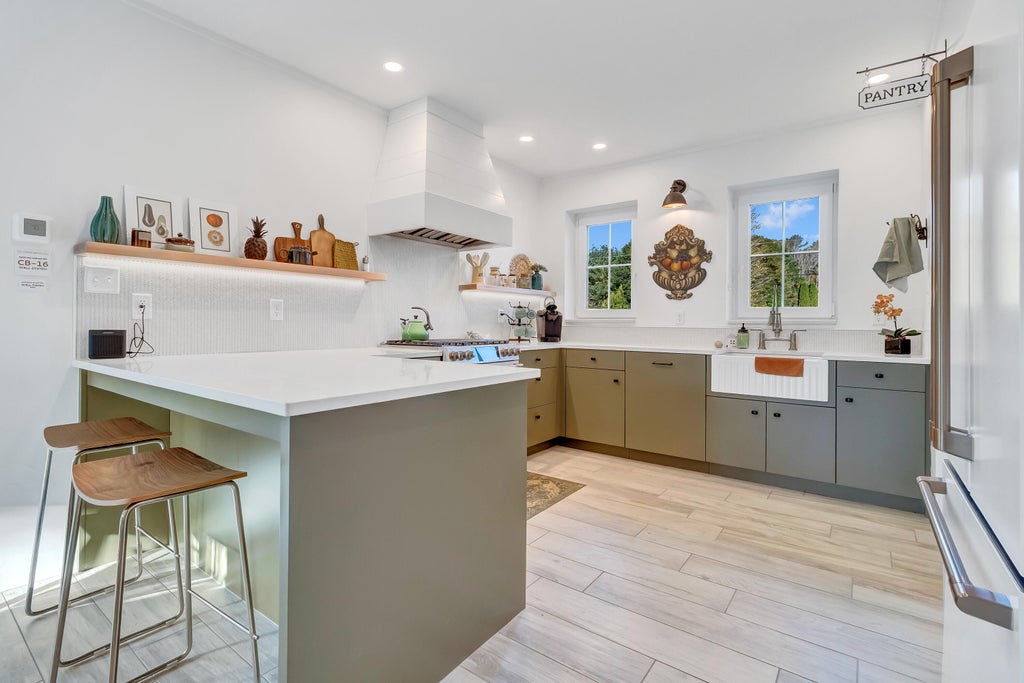Photo of 7 Meadow Lane, Arundel, ME 04046 (MLS # 1614626)