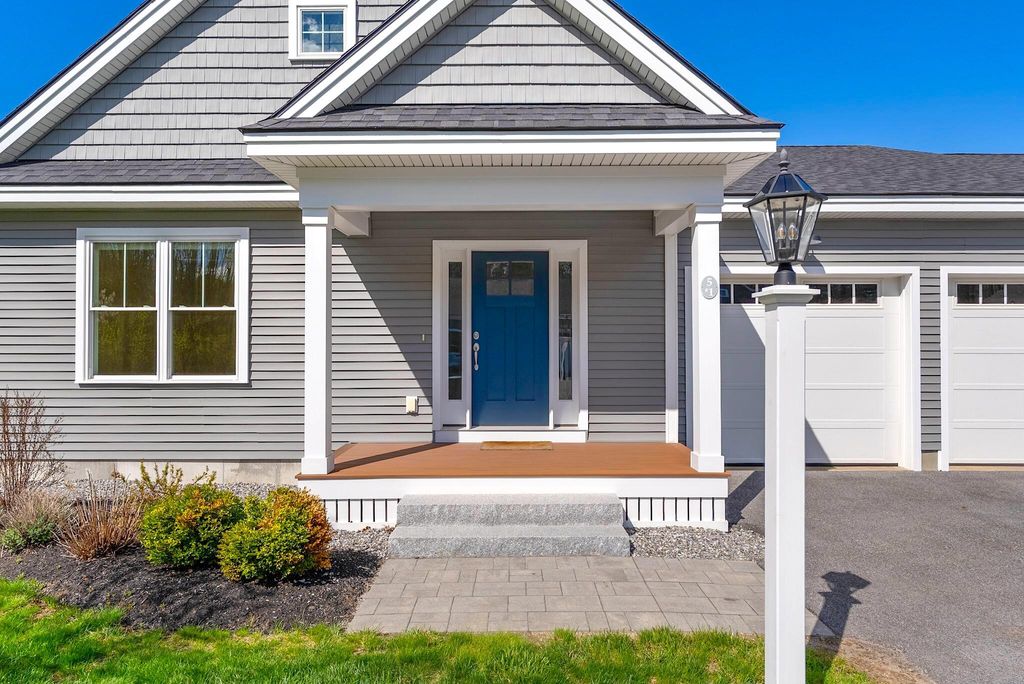 Photo of 5 Honeysuckle Lane #1, Falmouth, ME 04105 (MLS # 1661835)