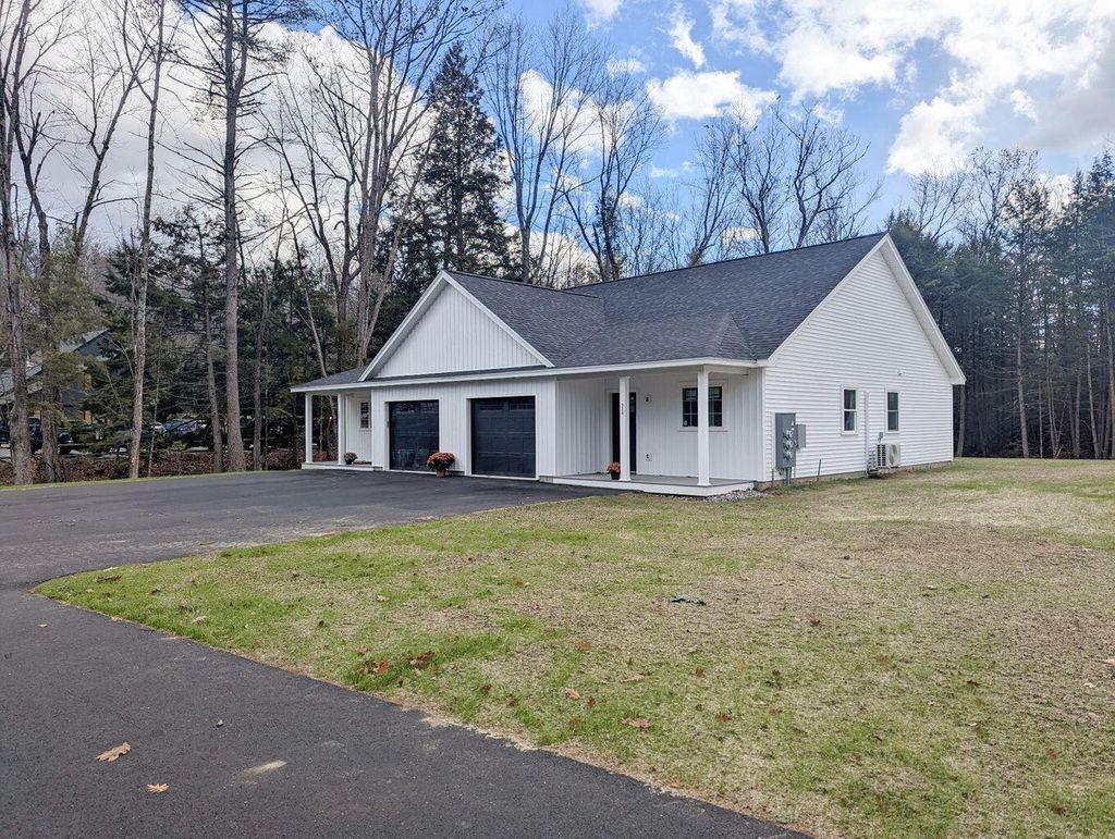 Photo of 328 Ossipee Trail W #4, Standish, ME 04084 (MLS # 1650275)