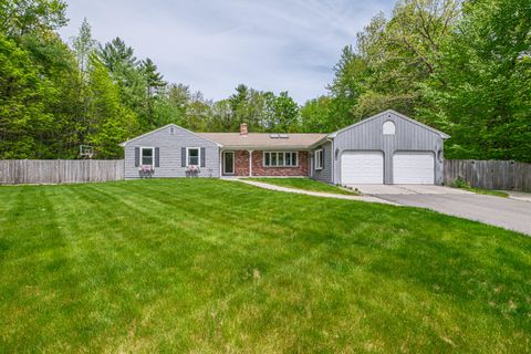 Photo of 11 Brookside Drive, Falmouth, ME 04105 (MLS # 1663537)