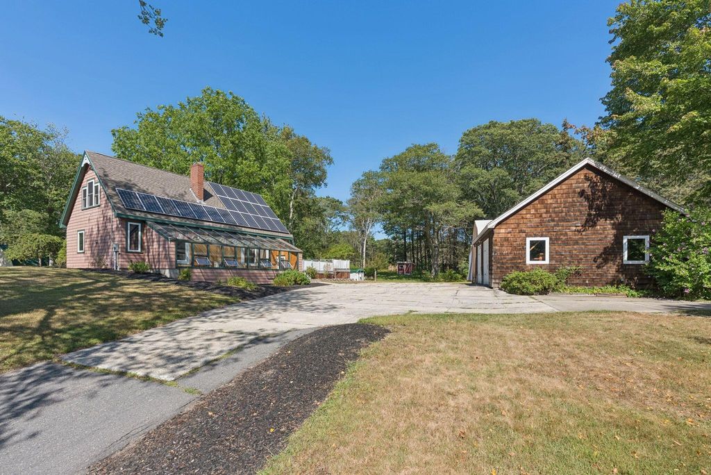 Photo of 90 Ocean House Road, Cape Elizabeth, ME 04107 (MLS # 1636738)
