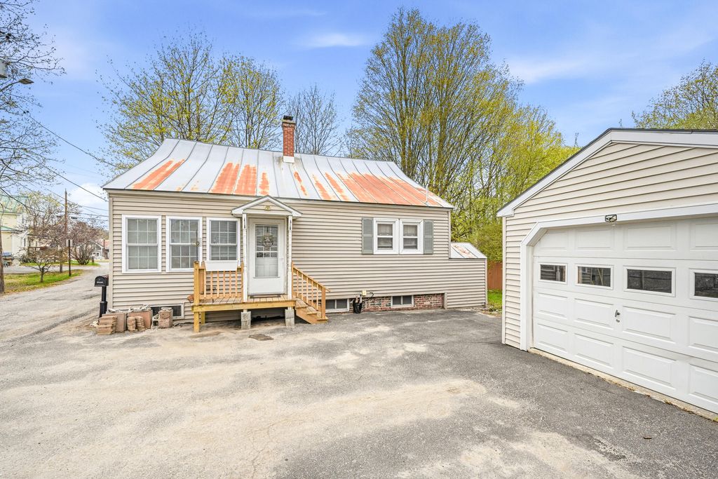 Photo of 2 Grove Court, Waterville, ME 04901 (MLS # 1661226)