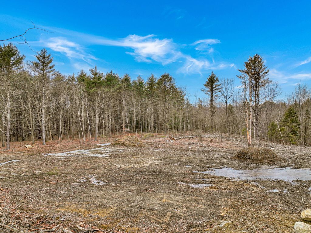 Photo of 162 Old Lisbon Road, Lewiston, ME 04240 (MLS # 1579938)