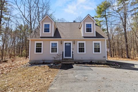 Photo of 516 Falmouth Road, Windham, ME 04062 (MLS # 1657976)