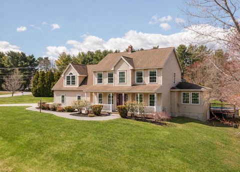 Photo of 4 Memory Lane, Scarborough, ME 04074 (MLS # 1659473)