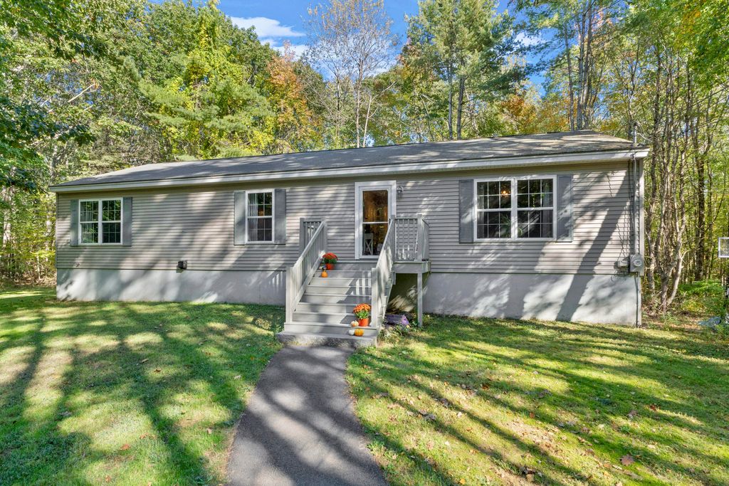 Photo of 173 Emerson Drive, Wells, ME 04090 (MLS # 1640130)