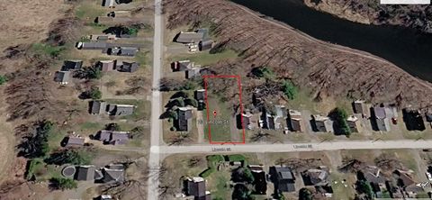 Photo of 23 Lincoln Street, Houlton, ME 04730 (MLS # 1653447)