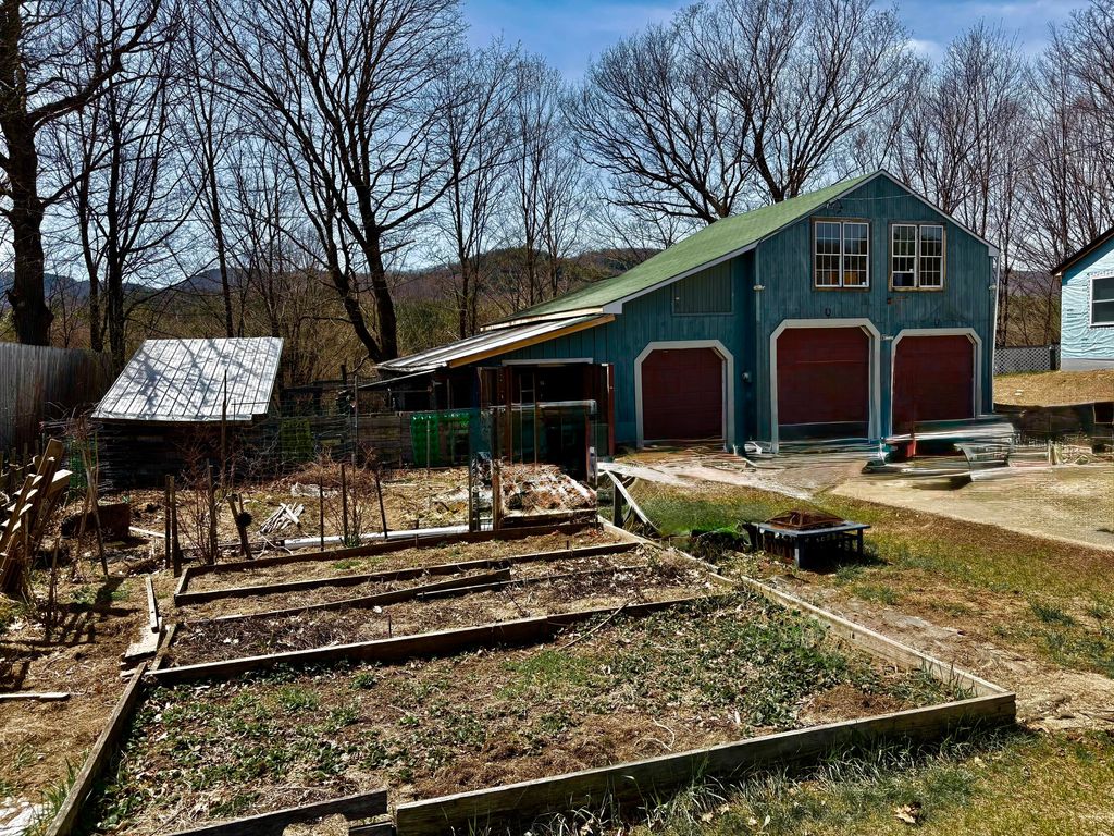 Photo of 97 Middle Avenue, Mexico, ME 04257 (MLS # 1659752)